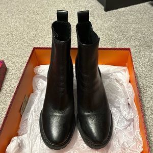 Like new, Tory Burch Perfect Black Lug 70mm Bootie, tumbled leather in US8.